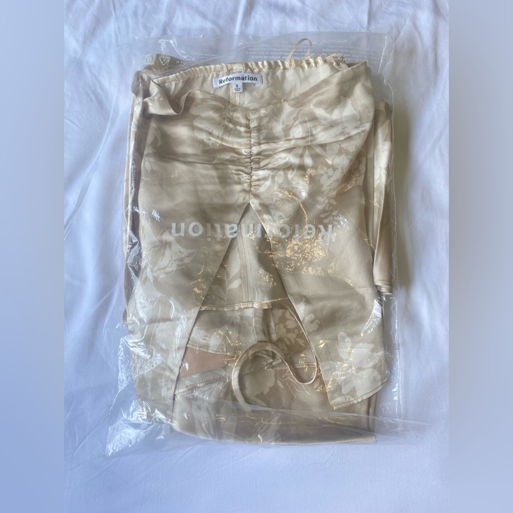 New Reformation Beba Silk Two Pieces Set - Picture 14 of 15